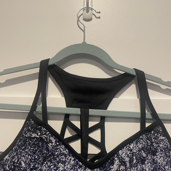 Calvin Klein Performance Wick set with Bra and Leggings Size XL - Picture 4 of 16